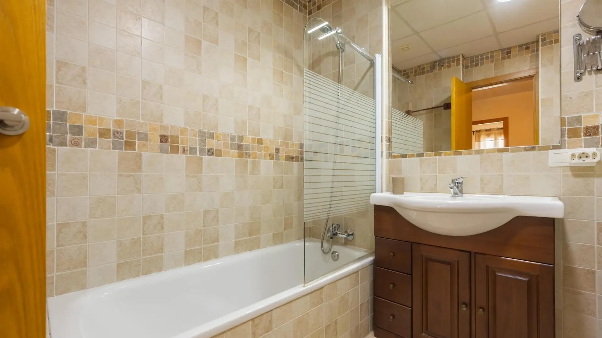 Duplex Moderno Alameda Apartment Seville 0*,  Spain